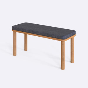 Dorrin Bench 100 x 38 cm, kül keten döşeme, masif kayın gövde, beyaz zeminde üç çeyrek açıdan çekim