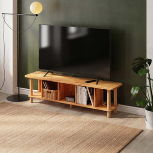 Vall TV Ünitesi 160 x 38 cm, %100 masif kayın, doğal ahşap dokusu, döşenmiş oda ortamında kullanım görünümü