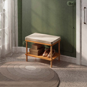 Waljan Bench 60 x 38 cm, kum kadife döşeme, masif kayın gövde, ev ortamında kullanım görünümü
