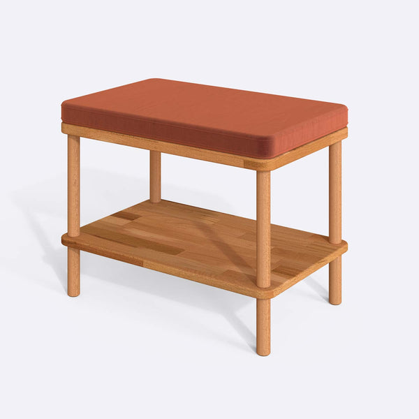 Waljan Bench 60 x 38 cm, somon kadife döşeme, masif kayın gövde, beyaz zeminde üç çeyrek açıdan çekim