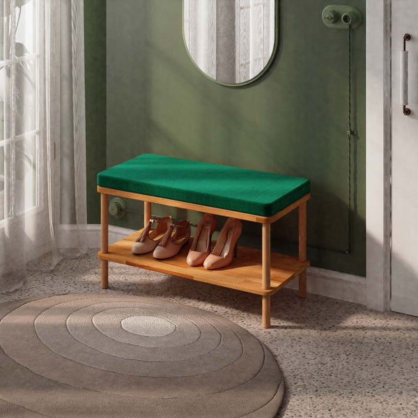 Waljan Bench 80 x 38 cm, zümrüt kadife döşeme, masif kayın gövde, döşenmiş oda ortamında kullanım görünümü