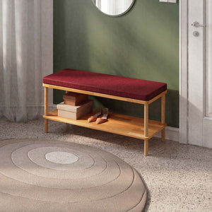 Waljan Bench 100 x 38, bordo keten döşeme, masif kayın gövde, döşenmiş oda ortamında kullanım görünümü