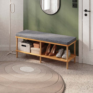 Waljan Bench 120 x 38, kül keten döşemeli oturum ve masif kayın gövde, döşenmiş oda ortamında kullanım görünümü