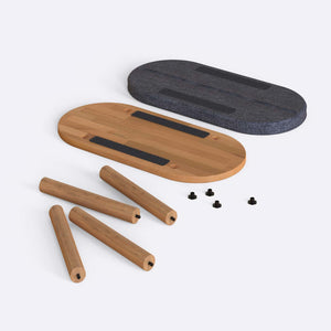 Shiv Bench 80 x 38 cm, kül keten döşeme, masif kayın gövde, düz beyaz zeminde önden stüdyo çekimi