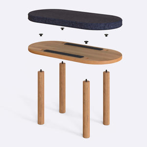 Shiv Bench 80 x 38 cm parçalarına ayrılmış montaj görünümü, lacivert keten oturum ve masif kayın ayaklar