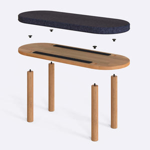 Shiv Bench 100 x 38 cm parçalarına ayrılmış montaj görünümü, lacivert keten oturum ve masif kayın ayaklar