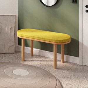 Shiv Bench 100 x 38 cm, sarı keten döşeme, masif kayın gövde, ev ortamında kullanım görünümü