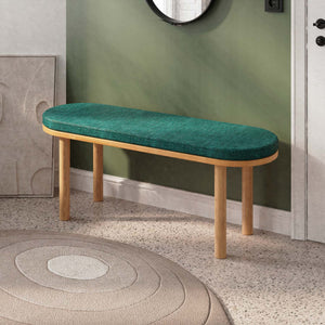 Shiv Bench 120 x 38, petrol keten döşeme, masif kayın gövde, döşenmiş oda ortamında kullanım görünümü
