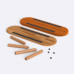 Shiv Bench 120 x 38, badem kadife döşeme, masif kayın gövde, düz beyaz zeminde önden stüdyo çekimi