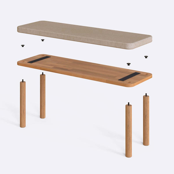 Dorrin Bench 120 x 38 parçalarına ayrılmış montaj görünümü, ekru keten oturum ve masif kayın ayaklar ile bağlantı vidaları