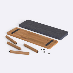 Dorrin Bench 120 x 38, kül keten döşeme, masif kayın gövde, düz beyaz zeminde önden stüdyo çekimi