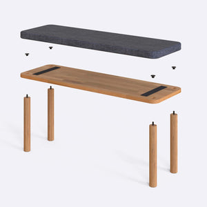 Dorrin Bench 120 x 38 parçalarına ayrılmış montaj görünümü, kül keten oturum ve masif kayın ayaklar ile bağlantı vidaları