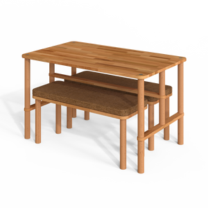 Reva Yemek Masası ve Bench Takımı – 130 x 78, Keten Badem döşeme, masif kayın gövde, beyaz zeminde üç çeyrek açıdan çekim