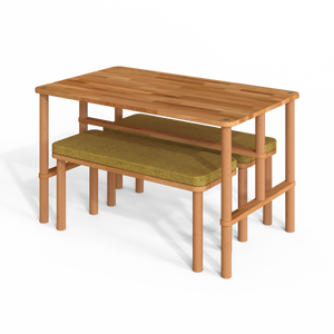 Reva Yemek Masası ve Bench Takımı – 130 x 78, Keten Sarı döşeme, masif kayın gövde, beyaz zeminde üç çeyrek açıdan çekim