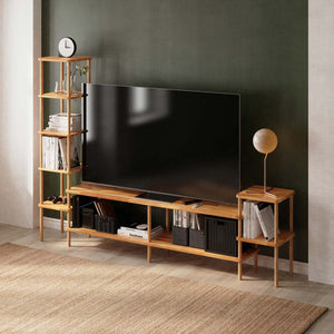 Inov TV Ünitesi 244 x 38 cm, %100 masif kayın, doğal ahşap dokusu, ev ortamında kullanım görünümü