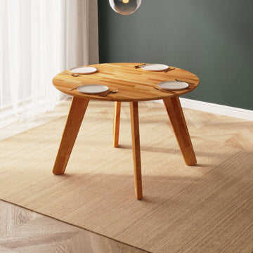 Yase Yuvarlak Yemek Masası 120 x 120 cm, %100 masif kayın, doğal ahşap dokusu, ev ortamında kullanım görünümü