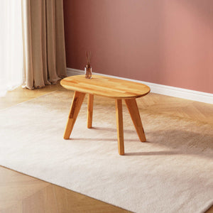 Yase Oval Sehpa 80 x 44 cm, %100 masif kayın, doğal ahşap dokusu, döşenmiş oda ortamında kullanım görünümü