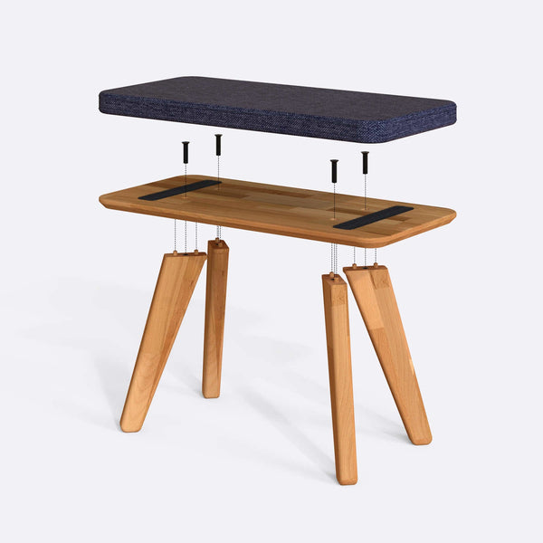 Han Bench 80 x 38 cm parçalarına ayrılmış montaj görünümü, lacivert keten oturum ve masif kayın ayaklar