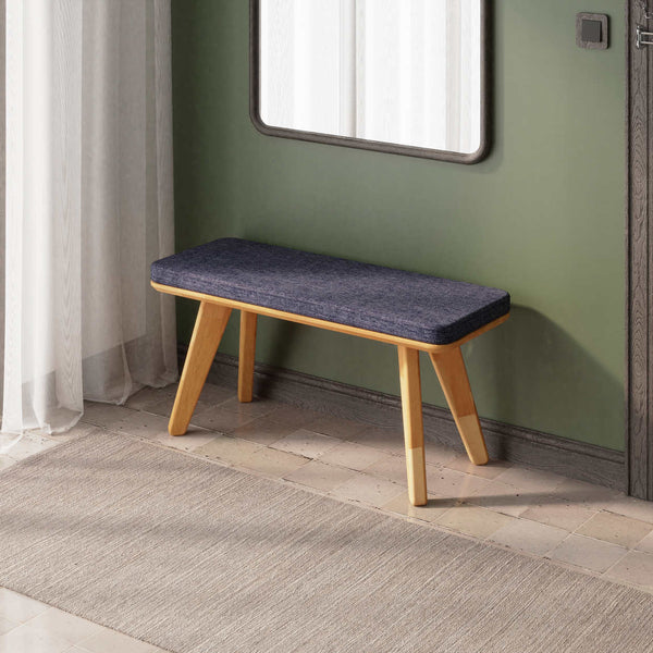 Han Bench 100 x 38 cm, lacivert keten döşeme, masif kayın gövde, ev ortamında kullanım görünümü