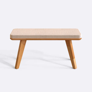 Han Bench 100 x 38 cm, ekru kadife döşeme, masif kayın gövde, beyaz zeminde önden stüdyo çekimi