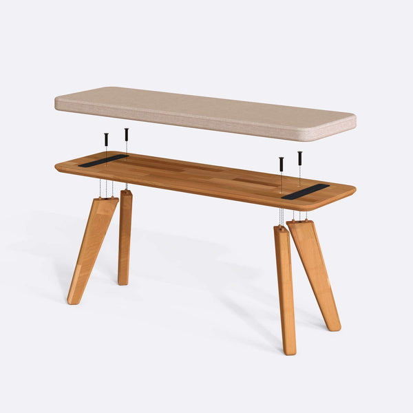Han Bench 120 x 38 parçalarına ayrılmış montaj görünümü, ekru keten oturum ve masif kayın ayaklar