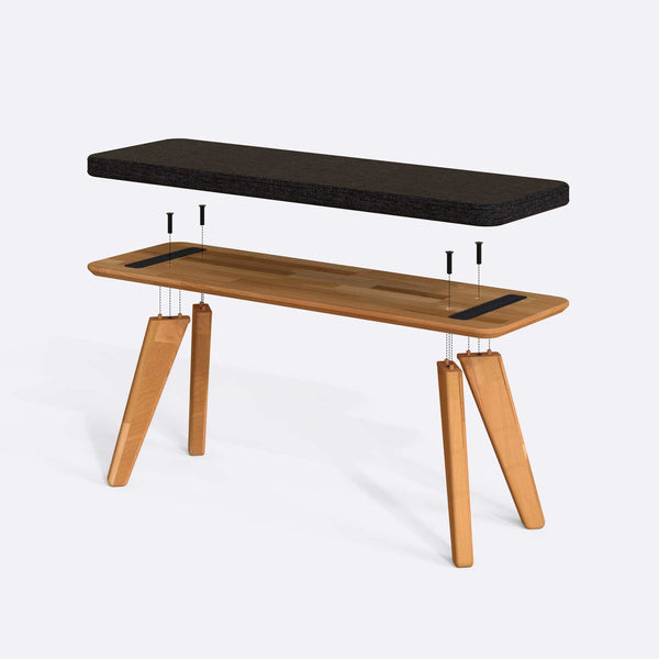 Han Bench 120 x 38 parçalarına ayrılmış montaj görünümü, siyah keten oturum ve masif kayın ayaklar
