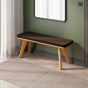 Han Bench 120 x 38, kahve kadife döşeme, masif kayın gövde, ev ortamında kullanım görünümü