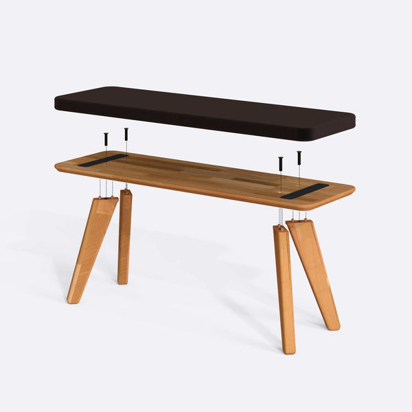 Han Bench 120 x 38 parçalarına ayrılmış montaj görünümü, kahve kadife oturum ve masif kayın ayaklar