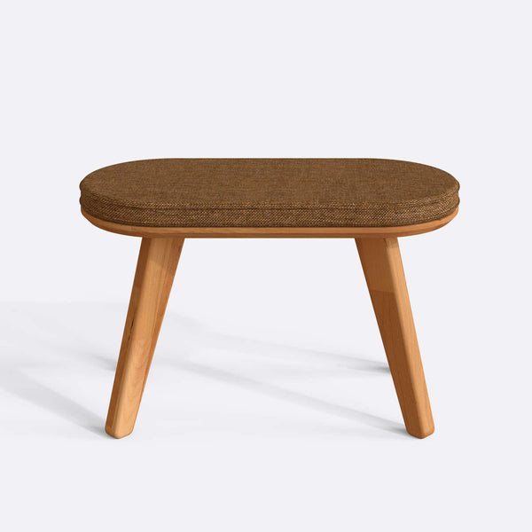 Yase Bench 80 x 38 cm, badem keten döşeme, masif kayın gövde, beyaz zeminde önden stüdyo çekimi