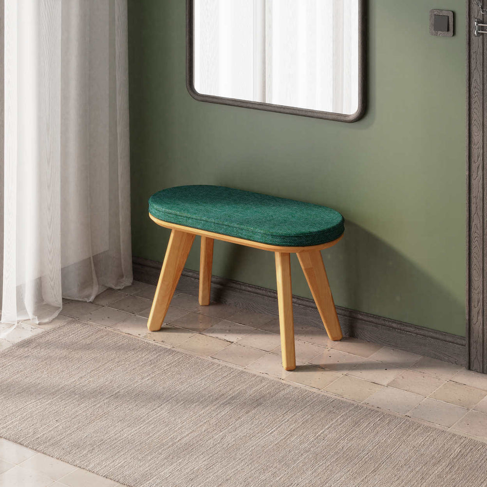 Yase Bench, masif kayın gövde ve kumaş döşeme, 80 cm genişliğinde, ev ortamında kullanım görünümü