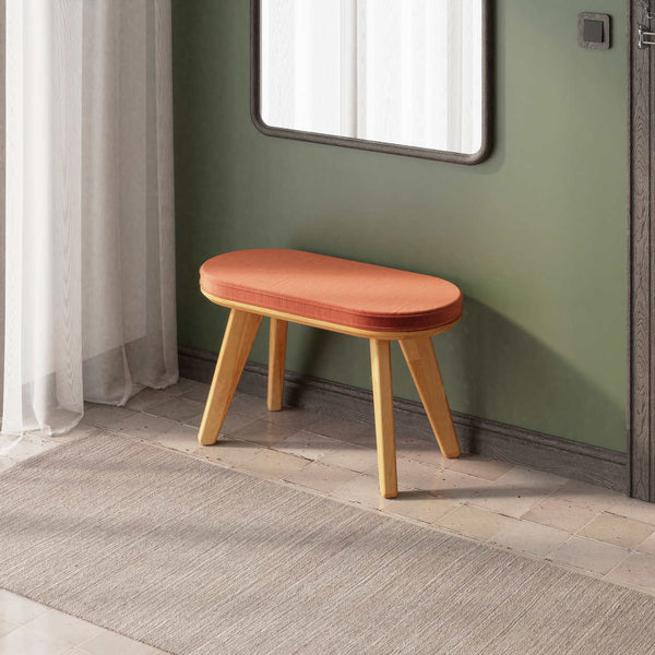 Yase Bench 80 x 38 cm, somon kadife döşeme, masif kayın gövde, döşenmiş ev ortamında kullanım görünümü