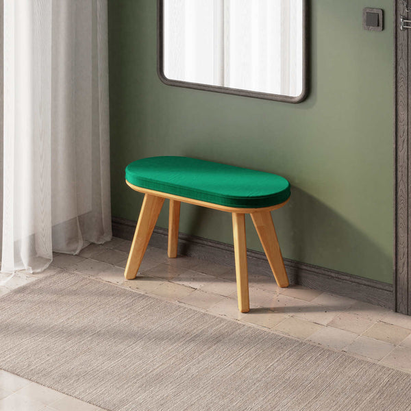 Yase Bench 80 x 38 cm, zümrüt kadife döşeme, masif kayın gövde, döşenmiş ev ortamında kullanım görünümü