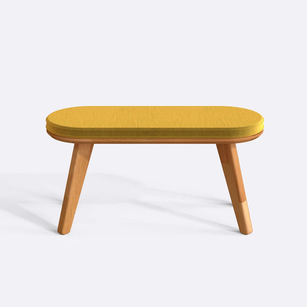 Yase Bench 100 x 38 cm, sarı kadife döşeme, masif kayın gövde, beyaz zeminde önden stüdyo çekimi