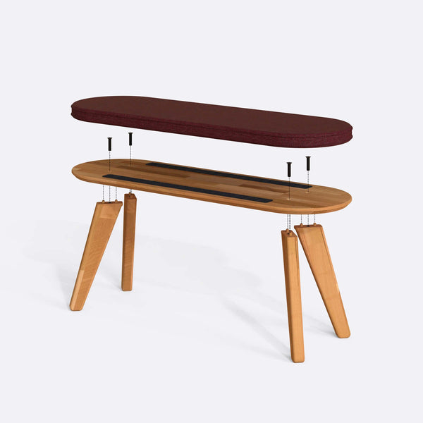 Yase Bench 120 x 38 parçalarına ayrılmış montaj görünümü, bordo keten döşemeli oturum, masif kayın ayaklar ve vidalar