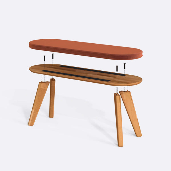 Yase Bench 120 x 38 parçalarına ayrılmış montaj görünümü, somon kadife döşemeli oturum, masif kayın ayaklar ve vidalar