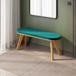Yase Bench 120 x 38, petrol kadife döşemeli oturum ve masif kayın gövde, döşenmiş oda ortamında kullanım görünümü
