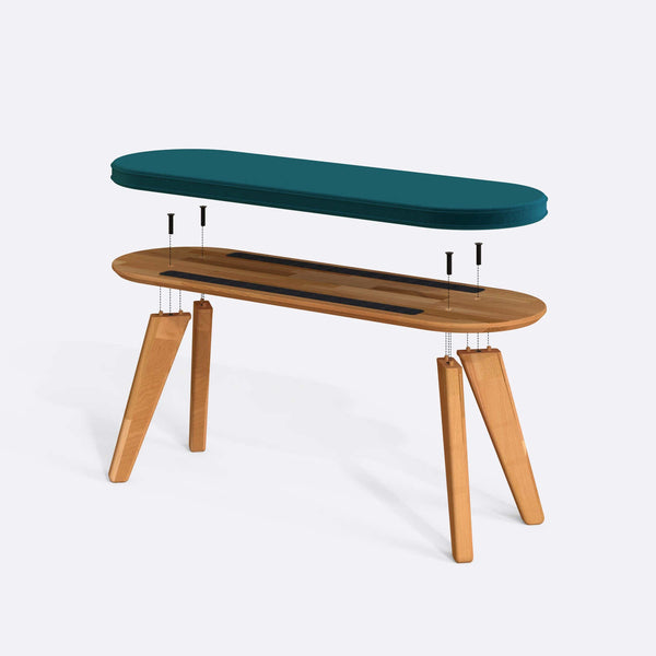 Yase Bench 120 x 38 parçalarına ayrılmış montaj görünümü, petrol kadife döşemeli oturum, masif kayın ayaklar ve vidalar