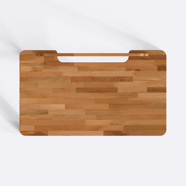 Han V2 Çalışma Masası 120 x 70 cm tablasının üstten görünümü, lamel ahşap doku ve arka kenardaki ince kanal