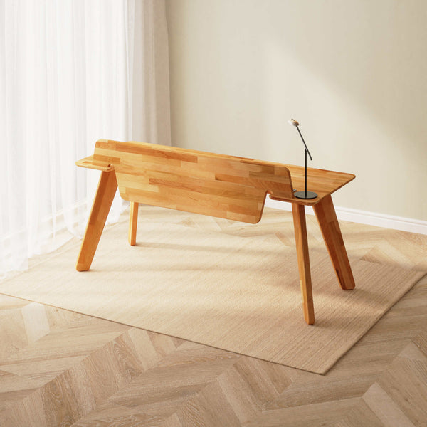Han V2 Çalışma Masası 180 x 70 cm, %100 masif kayın, kavisli arka paneli ve eğimli ayakları, ev ortamında