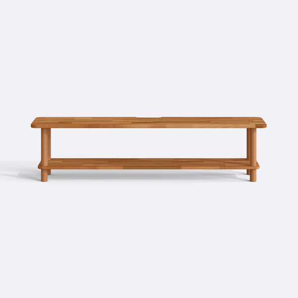 Sora TV Ünitesi 180 x 38 cm, %100 masif kayın, doğal ahşap dokusu, beyaz zeminde önden stüdyo çekimi