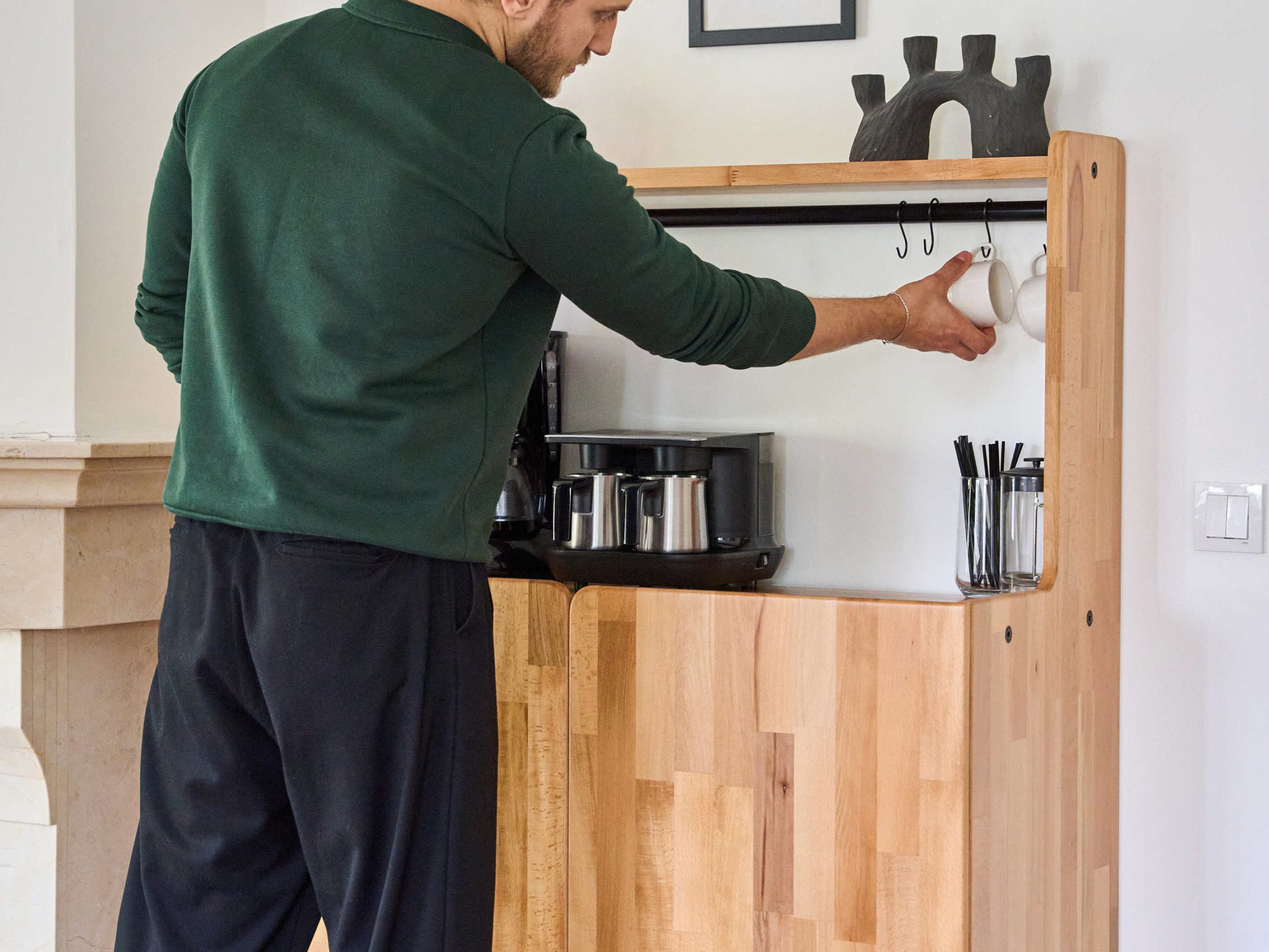 Hamy kahve standı ile şık kahve köşesi dekorasyonu