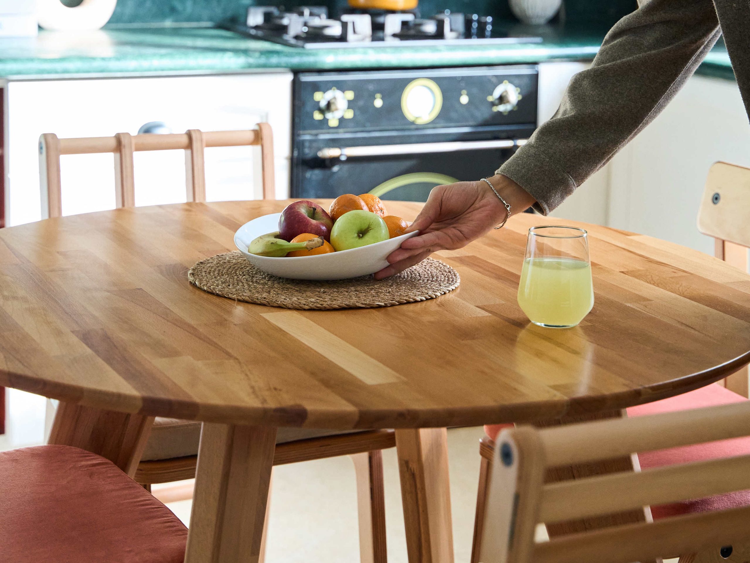 Yase yuvarlak yemek masası boyut